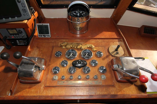 CHB-Krogen 42 1982-Magic Dragon Edgewater-Maryland-United States-Pilothouse Helm Gauges-1183351