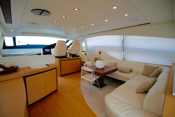 Pershing-P-72 2008-Intrepido Aventura-Florida-United States-Salon-1163045