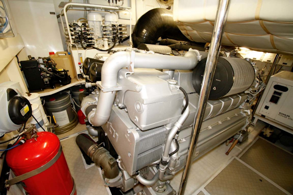 Pershing-P-72 2008-Intrepido Aventura-Florida-United States-Engine Room-1163074