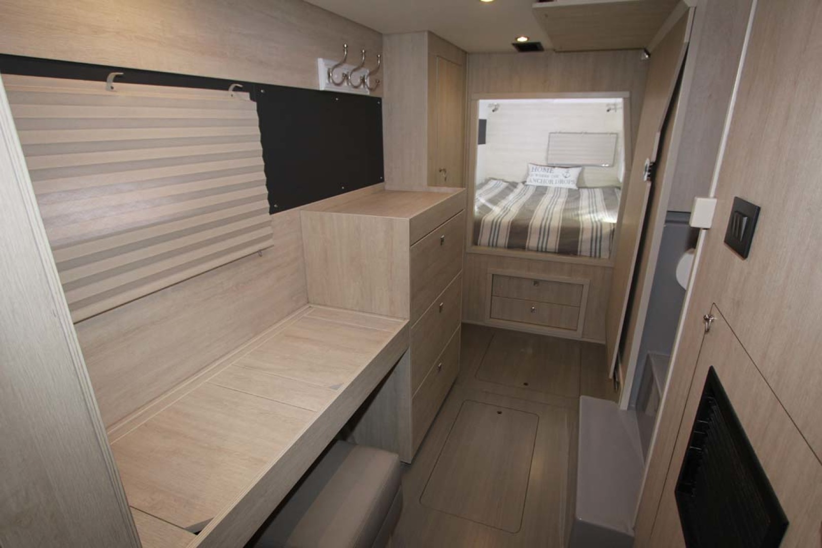 Leopard-40 2018-Wild Horse Ft Lauderdale-Florida-United States-Owners Suite Looking Aft-1231484 | Thumbnail
