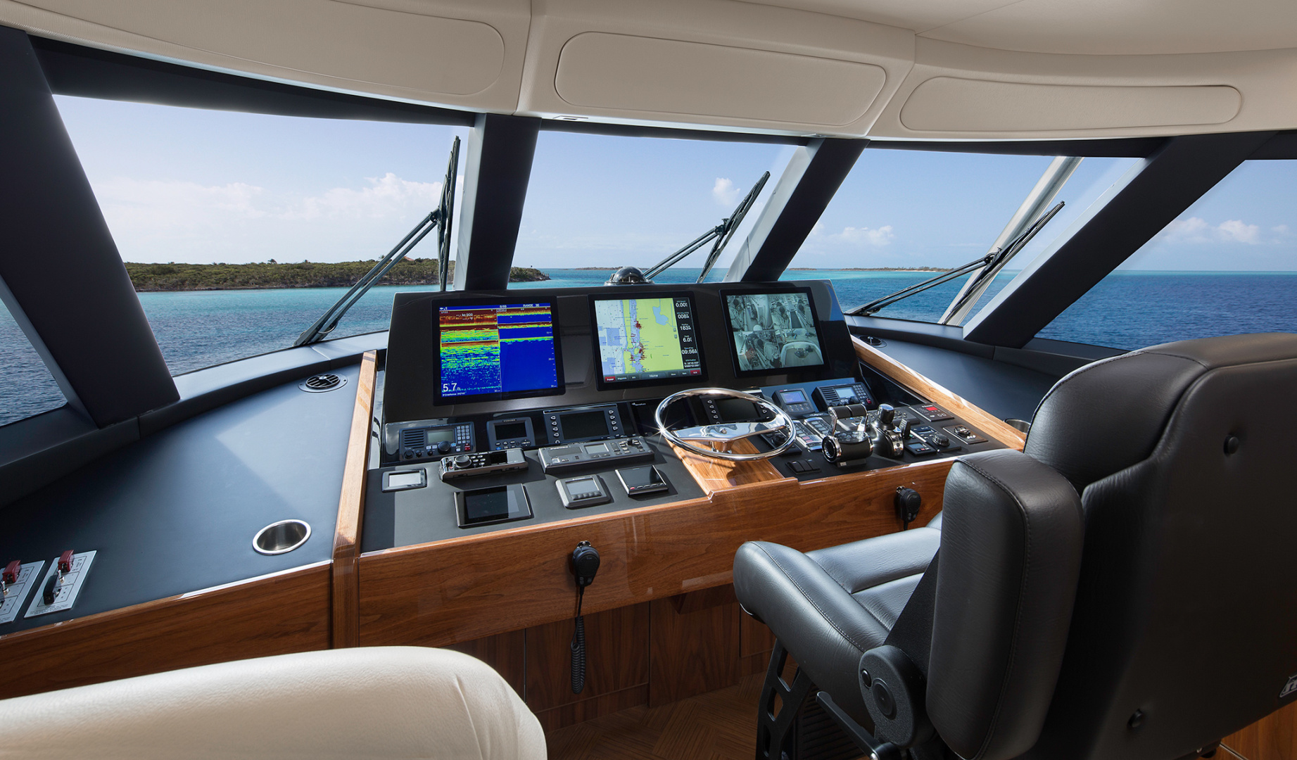 Viking-72 Enclosed Bridge 2025-NEW BUILD Staten Island-New York-United States-Helm Station -1209095 | Thumbnail