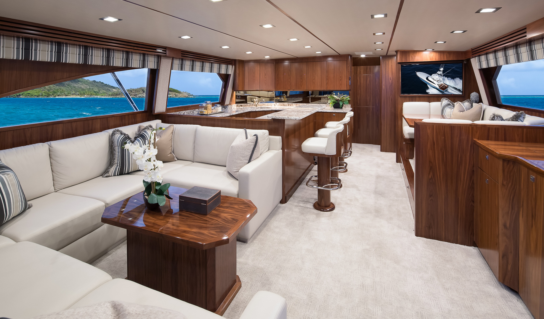 Viking-72 Enclosed Bridge 2025-NEW BUILD Staten Island-New York-United States-Salon -1209090 | Thumbnail