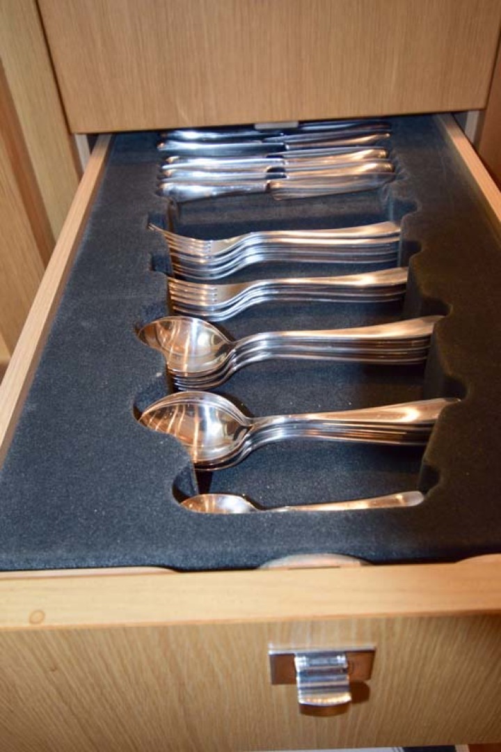 Princess-V72 2013-High Bid Destin-Florida-United States-Cutlery-1233072 | Thumbnail