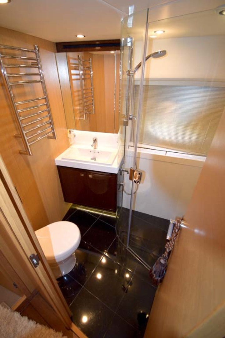 Princess-V72 2013-High Bid Destin-Florida-United States-Day Head   3rd Stateroom Head-1233093 | Thumbnail