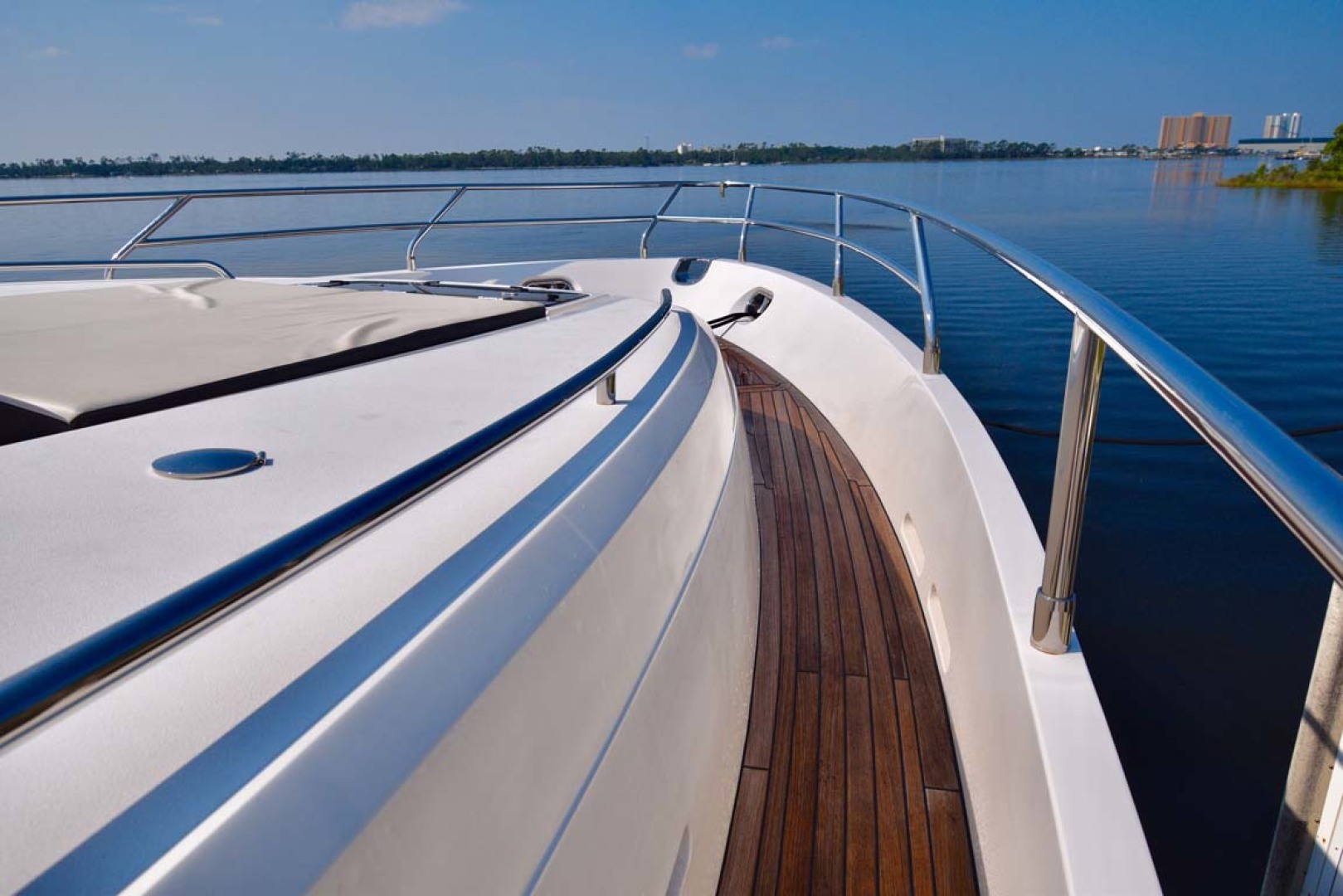 Princess-V72 2013-High Bid Destin-Florida-United States-Wide Walk Around, Raised Bulwarks-1233056 | Thumbnail