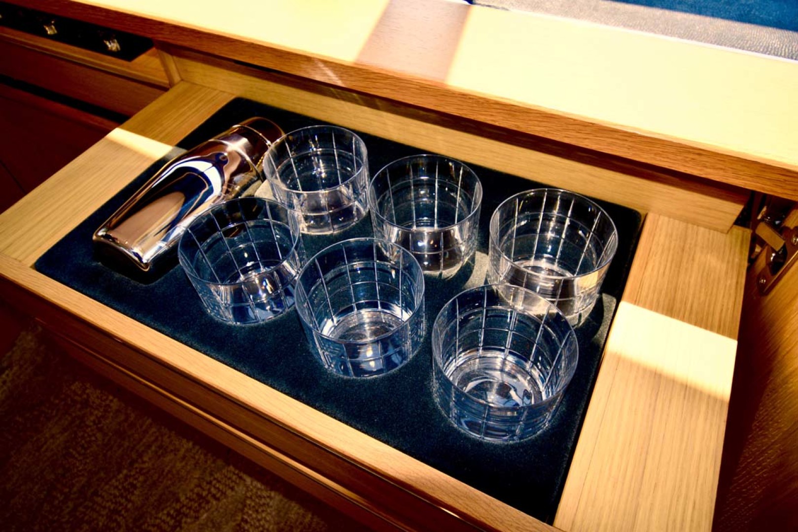 Princess-V72 2013-High Bid Destin-Florida-United States-Custom Shaker And Glasses-1233067 | Thumbnail