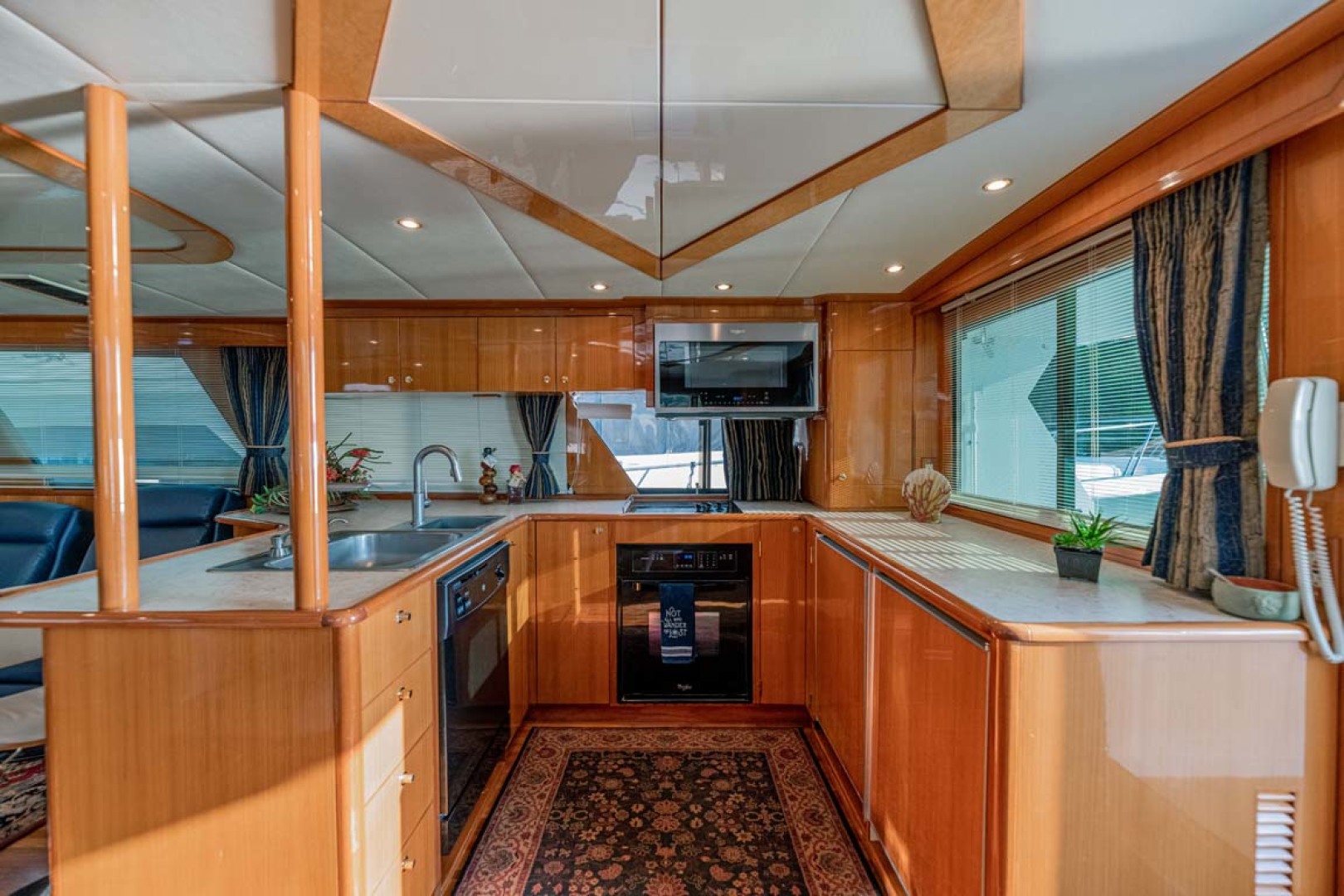 Jefferson-61 MarQuessa 2001-NAUTI SEAHORZE Jupiter-Florida-United States-Galley To Starboard-1242880 | Thumbnail