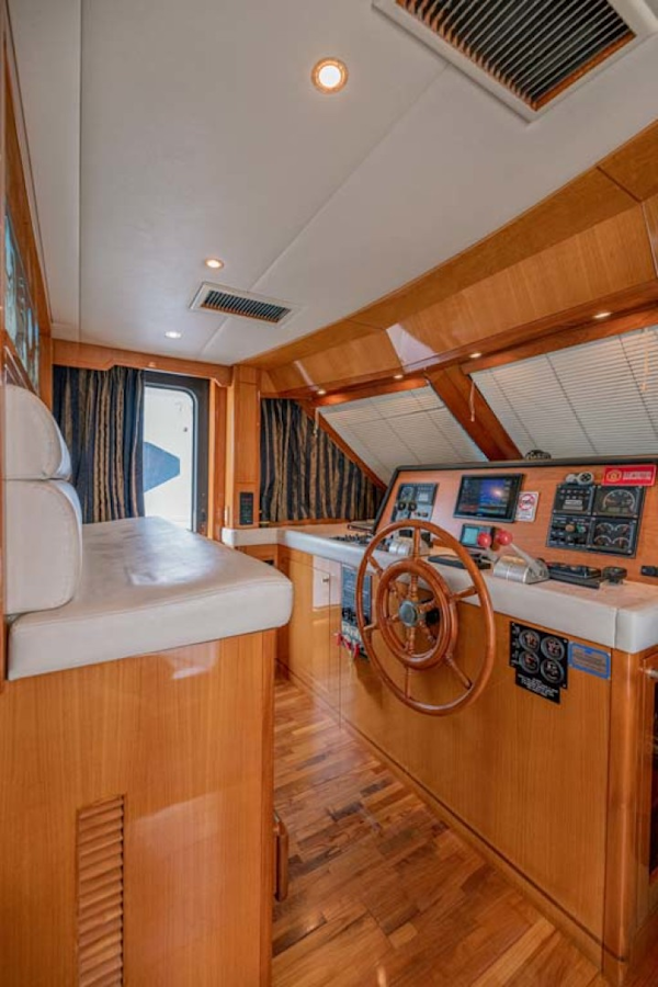 Jefferson-61 MarQuessa 2001-NAUTI SEAHORZE Jupiter-Florida-United States-Pilothouse-1242895