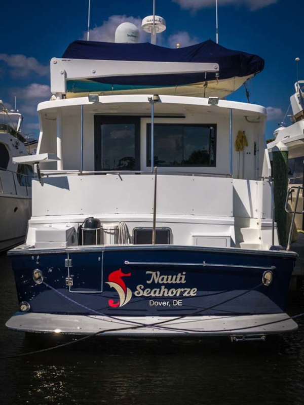 Jefferson-61 MarQuessa 2001-NAUTI SEAHORZE Jupiter-Florida-United States-Stern Profile-1242938