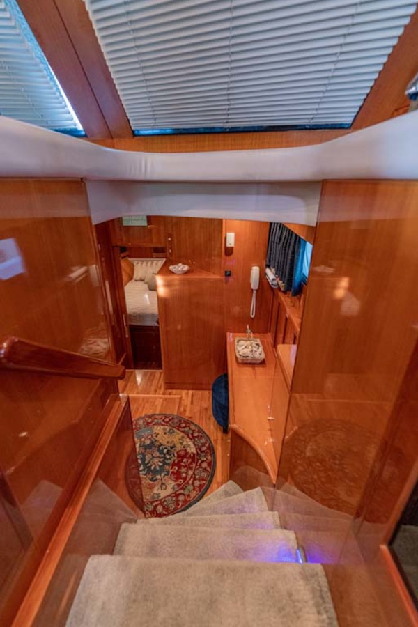 Jefferson-61 MarQuessa 2001-NAUTI SEAHORZE Jupiter-Florida-United States-Stairway Down To Staterooms-1242898