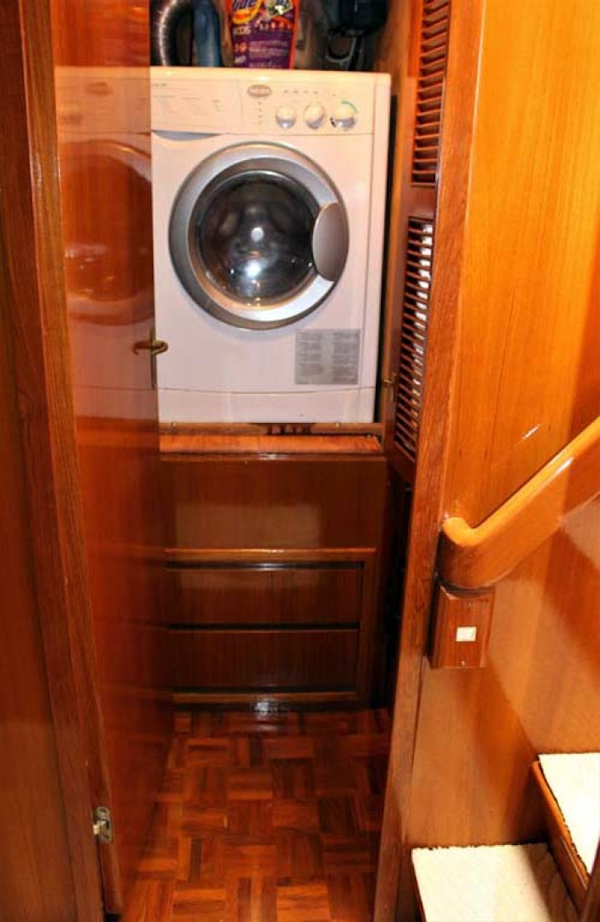Ocean Alexander-500 Sports Sedan 1998-Queezy Fort Pierce-Florida-United States-Washer/Dryer-1261583