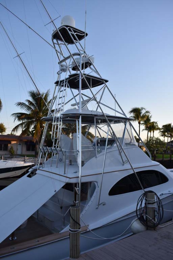Spencer-Sportfish 2013-Fire Escape Pompano Beach-Florida-United States-Full View of Tuna Tower-1274287