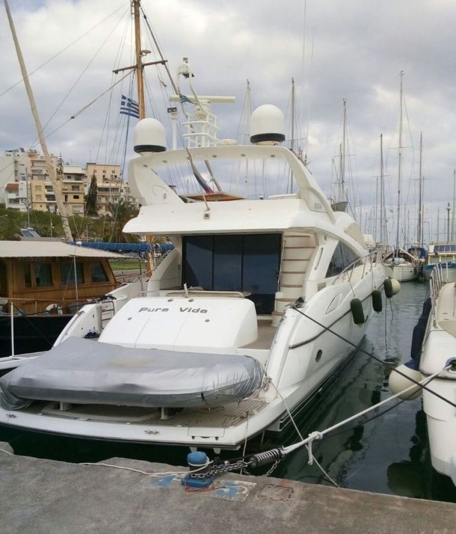 Sunseeker-Manhattan 2006-Pura Vida Rhodes-Greece-1275289 | Thumbnail