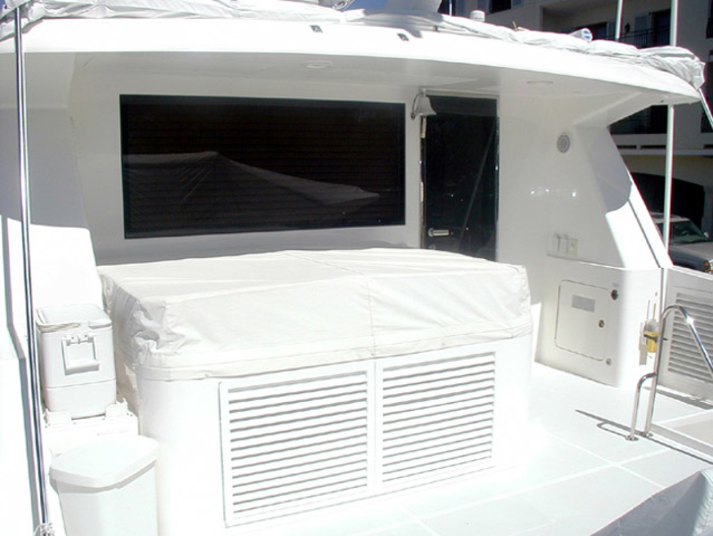 West Bay-Custom Enclosed Bridge 2005-Dream Weaver North Palm Beach-Florida-United States-Bridge Deck-1276216 | Thumbnail