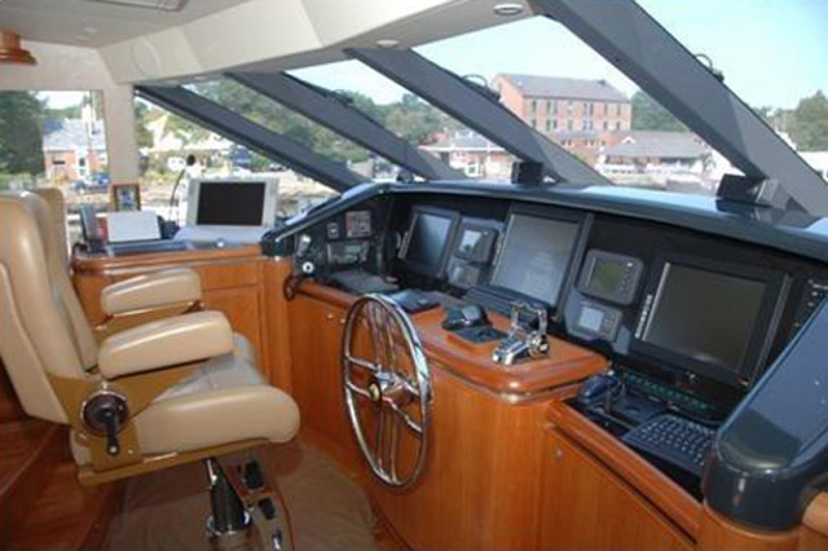 West Bay-Custom Enclosed Bridge 2005-Dream Weaver North Palm Beach-Florida-United States-Helm-1276200 | Thumbnail
