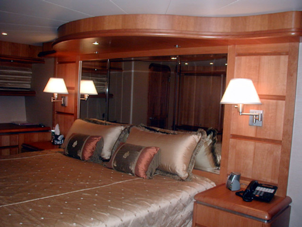 West Bay-Custom Enclosed Bridge 2005-Dream Weaver North Palm Beach-Florida-United States-Master Berth-1276203
