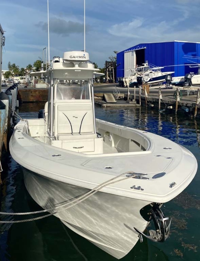 SeaVee-320B 2017-Can You Dig It Islamorada-Florida-United States-Bow-1358081 | Thumbnail