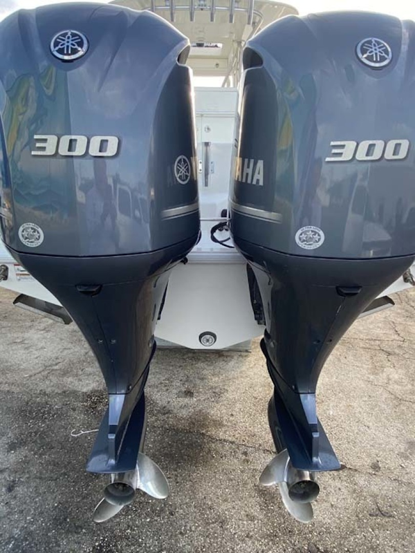 SeaVee-320B 2017-Can You Dig It Islamorada-Florida-United States-Twin 300HP Yamahas-1358118