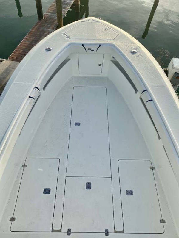 SeaVee-320B 2017-Can You Dig It Islamorada-Florida-United States-Bow Deck-1358083