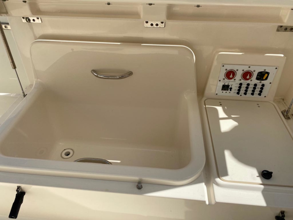 Pursuit-ST310 Center Console 2014 -Boca Raton-Florida-United States-Livewell-1280877