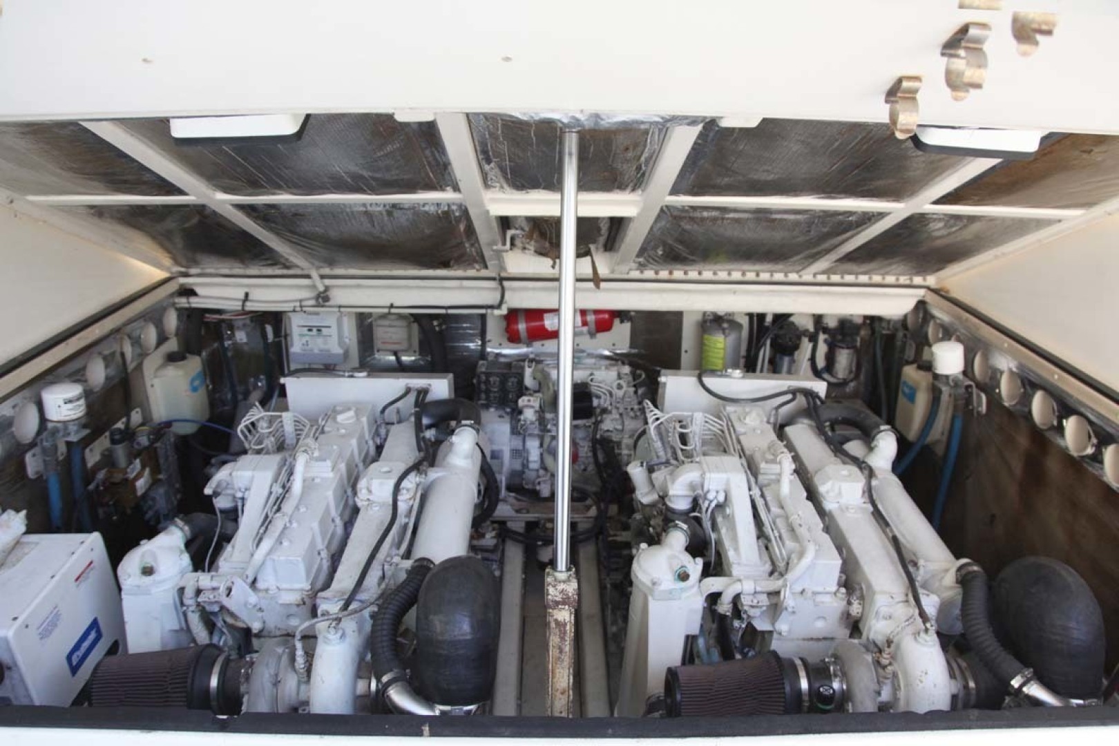 Carolina Classic-35 Express 2001-Fish Hard Key Largo-Florida-United States-Engine Room-1299971 | Thumbnail