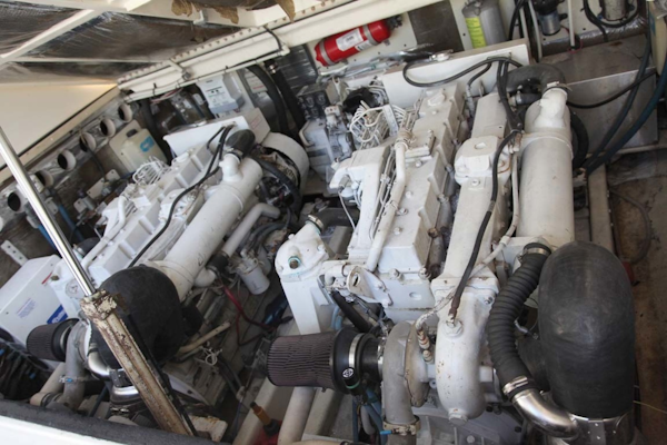 Carolina Classic-35 Express 2001-Fish Hard Key Largo-Florida-United States-Engine Room-1299979