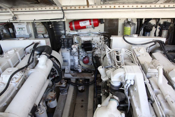 Carolina Classic-35 Express 2001-Fish Hard Key Largo-Florida-United States-Engine Room-1299980