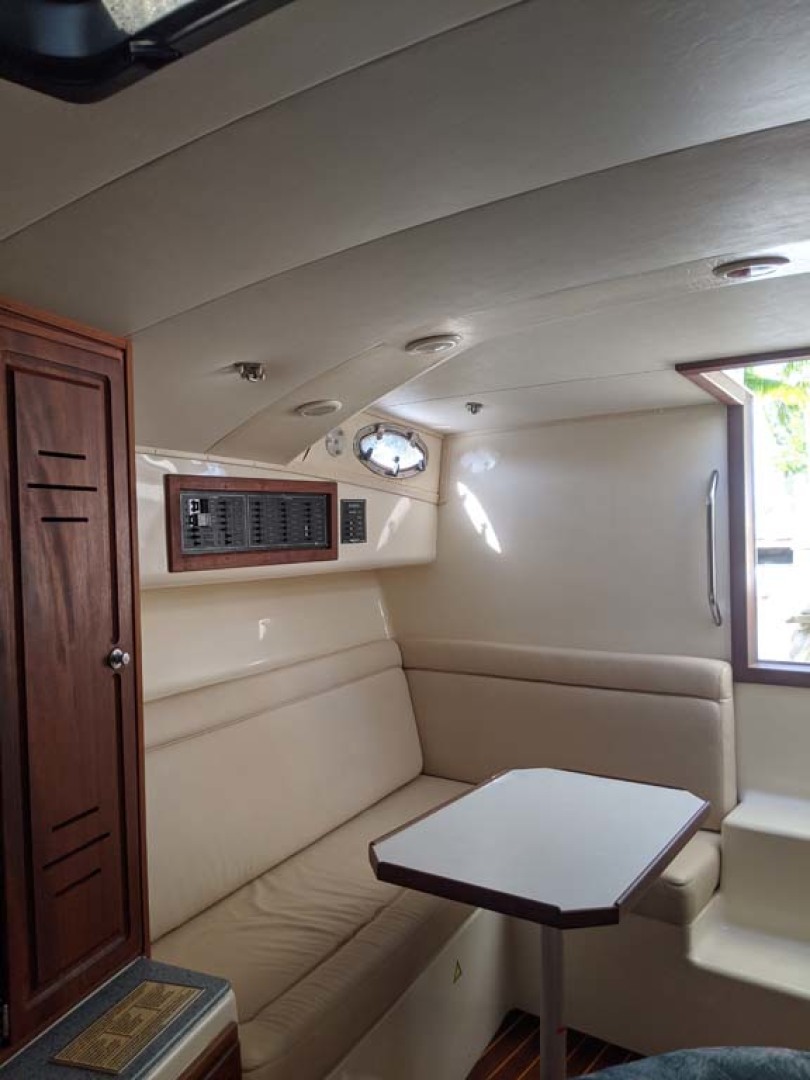 Carolina Classic-35 Express 2001-Fish Hard Key Largo-Florida-United States-Removable Dining Table And Lounge Seating-1289612 | Thumbnail