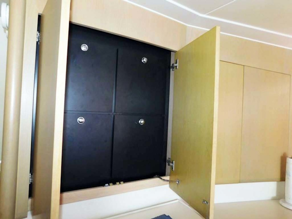Hatteras-Convertible 1986-My Alyby Merritt Island-Florida-United States-Forward Galley Drawers-1294827