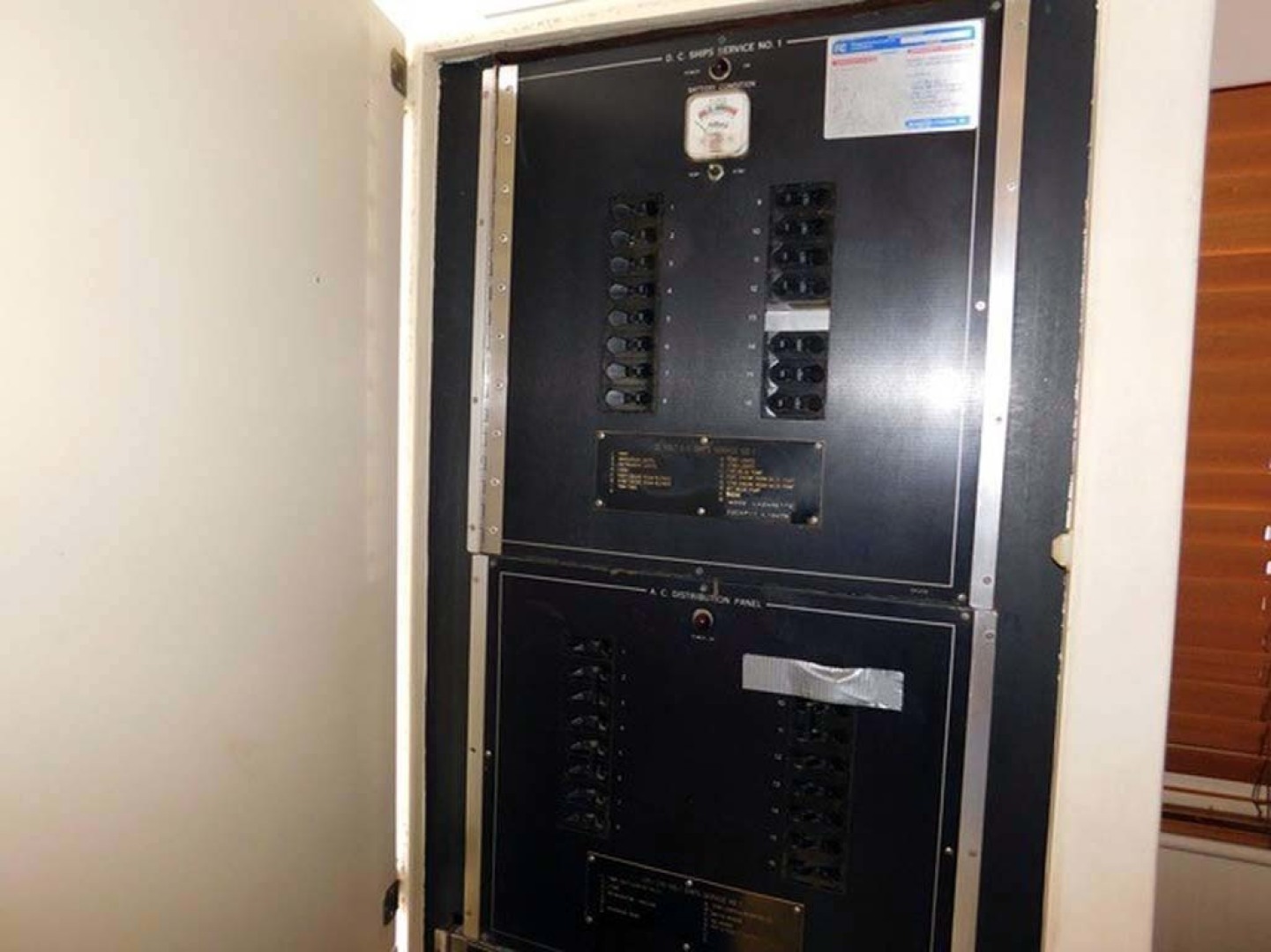 Hatteras-Convertible 1986-My Alyby Merritt Island-Florida-United States-DC and AC Breaker Panels-1294852 | Thumbnail
