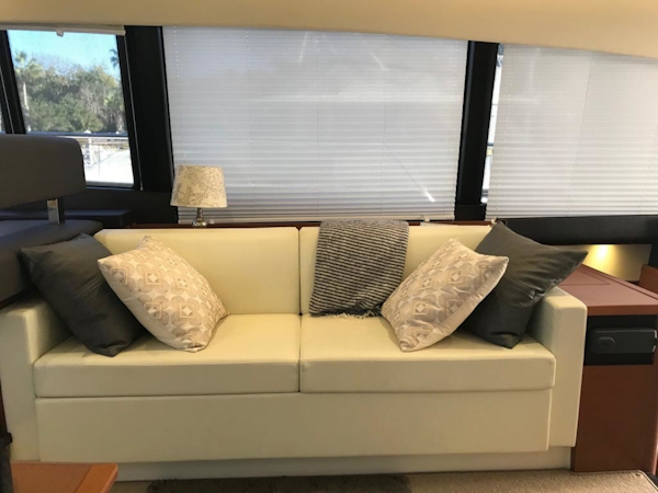 Prestige-550 2015-Higher Powered II Palm Coast-Florida-United States-Salon Sofa-1300836