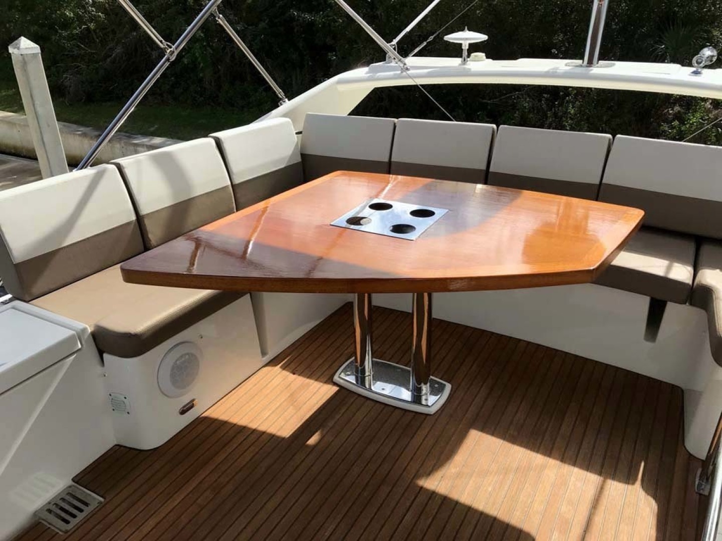 Prestige-550 2015-Higher Powered II Palm Coast-Florida-United States-Flybridge Seating-1304876 | Thumbnail