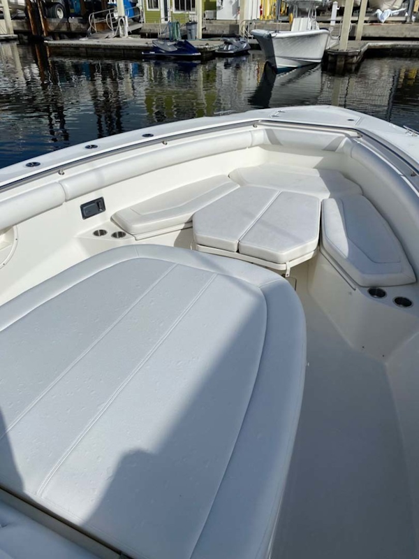Boston Whaler-370 Outrage 2015-Reel Equity Fort Lauderdale-Florida-United States-Bow Seating And Storage-1301992