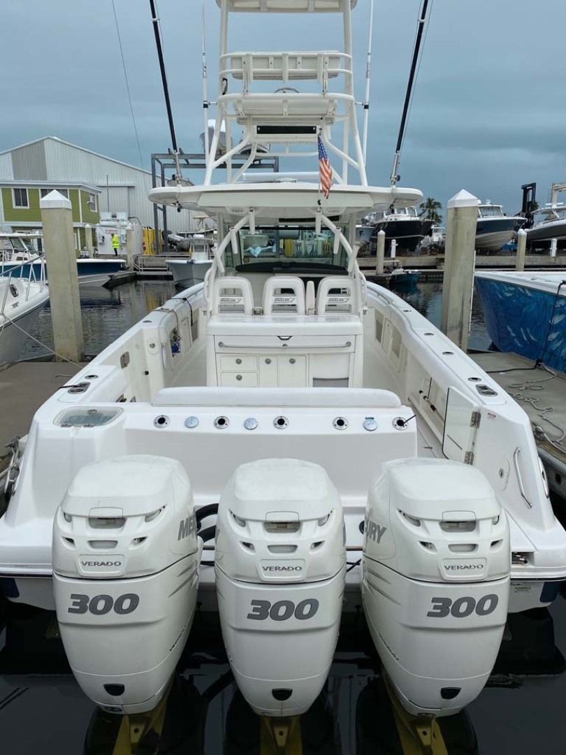 Boston Whaler-370 Outrage 2015-Reel Equity Fort Lauderdale-Florida-United States-Triple 300HP Mercury-1302010 | Thumbnail