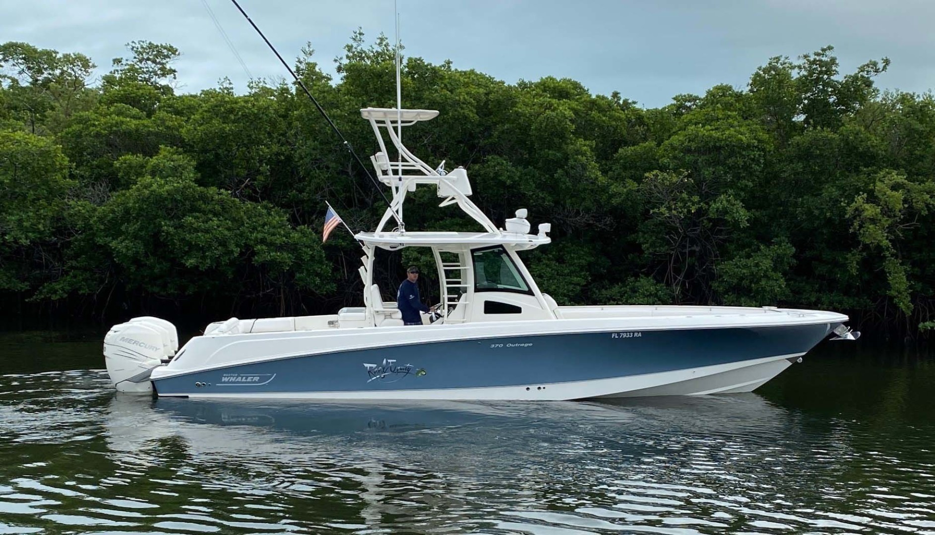Boston Whaler-370 Outrage 2015-Reel Equity Fort Lauderdale-Florida-United States-Main Profile-1301987 | Thumbnail