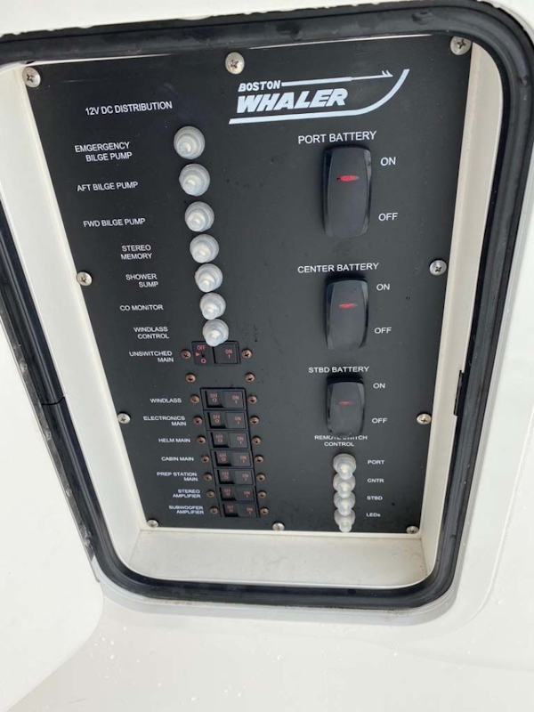 Boston Whaler-370 Outrage 2015-Reel Equity Fort Lauderdale-Florida-United States-Switches-1302002