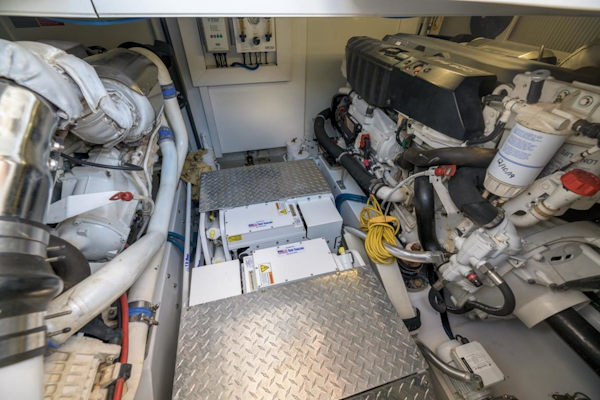 F&S-Custom Carolina with Seakeepers 2013-Epiphany Key Largo-Florida-United States-Engine Room-1447468
