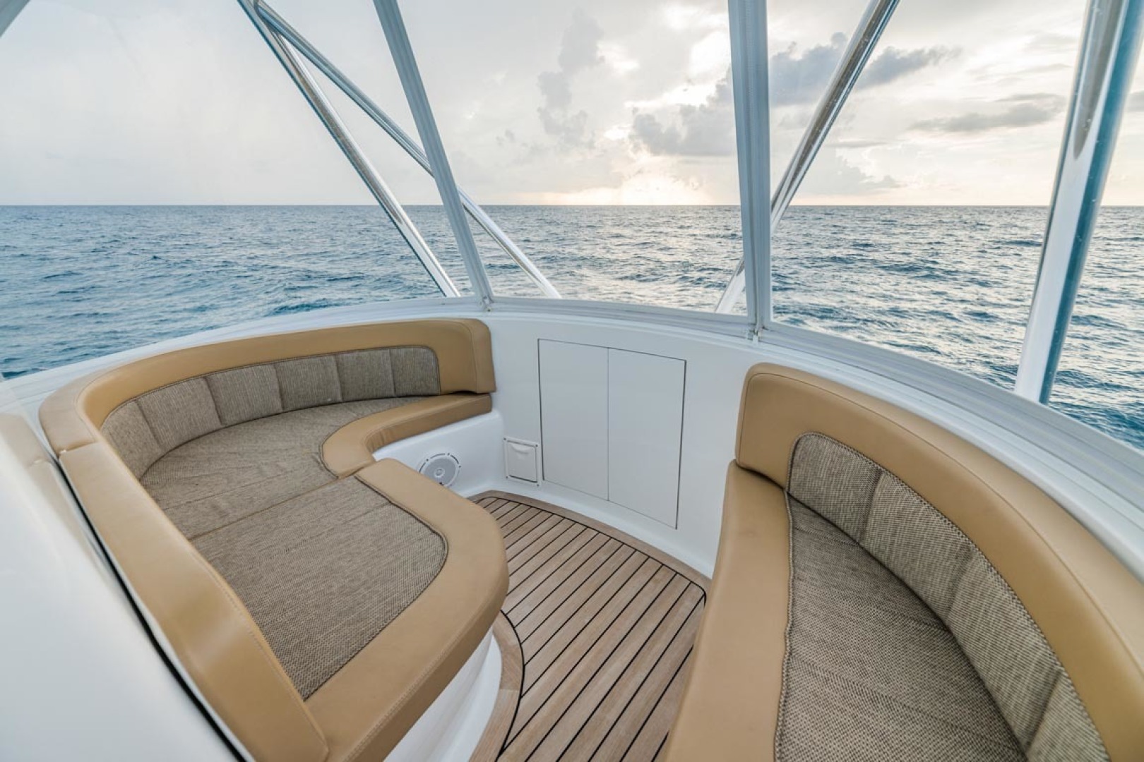F&S-Custom Carolina with Seakeepers 2013-Epiphany Key Largo-Florida-United States-Flybridge Forward Seating-1447426 | Thumbnail
