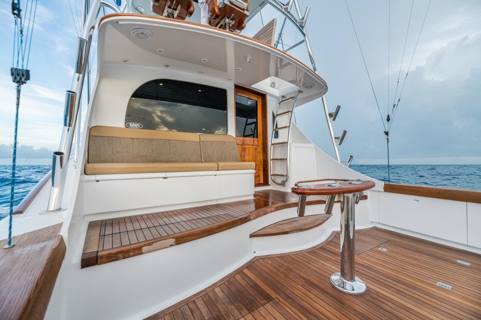 F&S-Custom Carolina with Seakeepers 2013-Epiphany Key Largo-Florida-United States-Cockpit-1447461 | Thumbnail