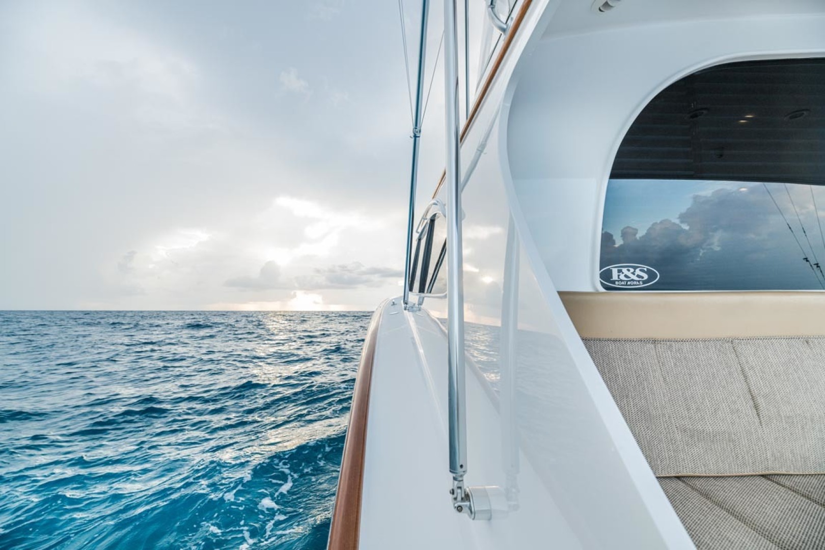 F&S-Custom Carolina with Seakeepers 2013-Epiphany Key Largo-Florida-United States-Port Side Deck-1447423 | Thumbnail