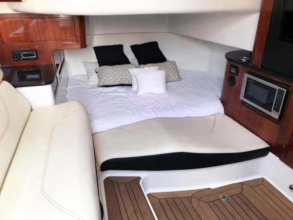 Cigarette-42 Huntress 2012-T/T Checkmate Saint Augustine-Florida-United States-Aft Cabin-1308795