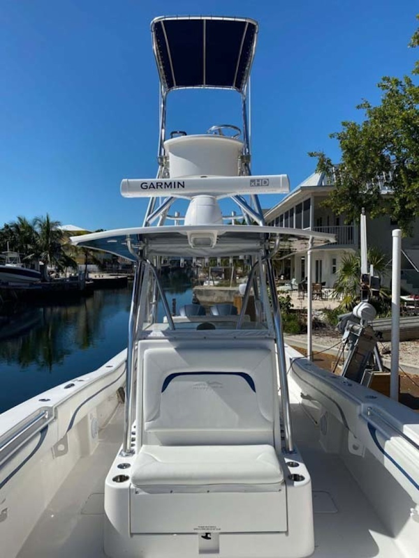 Invincible-Center Console 2009 -Key largo-Florida-United States-Console Front Seating-1319599