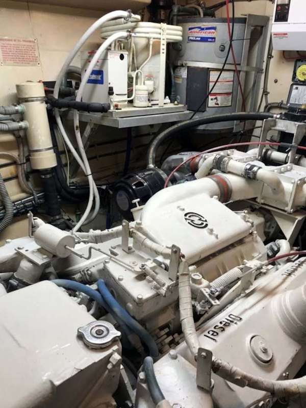 Hatteras-53 Classic Motor Yacht 1984 -Jensen Beach-Florida-United States-Engine Room-1321254
