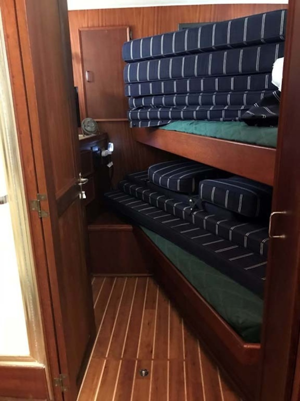 Hatteras-53 Classic Motor Yacht 1984 -Jensen Beach-Florida-United States-Guest Bunks-1321247