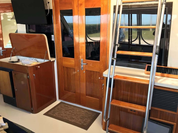 Hatteras-53 Classic Motor Yacht 1984 -Jensen Beach-Florida-United States-Aft Deck Forward-1321252