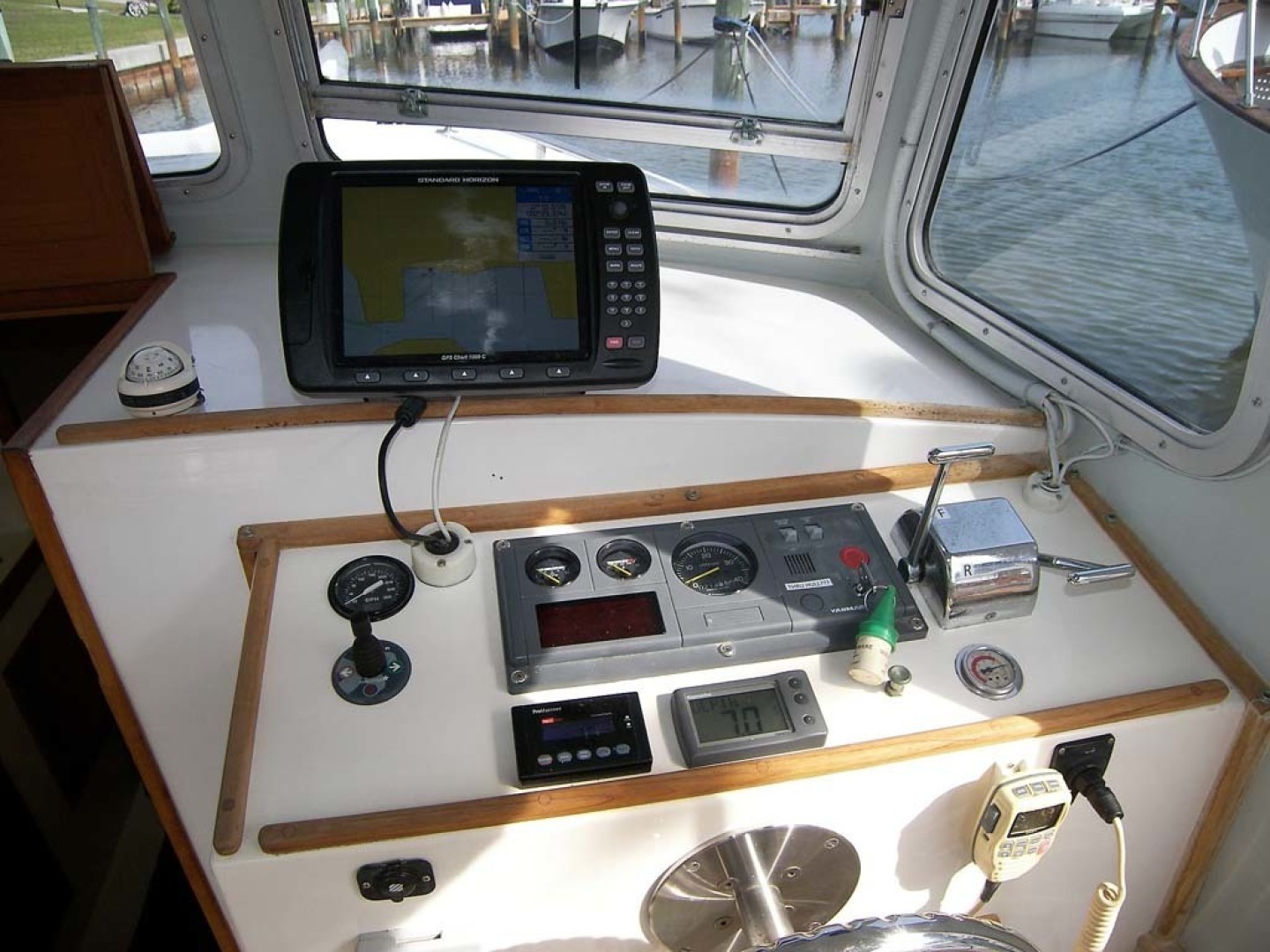 Crowley-Beal-33 2004-From Away Osprey-Florida-United States-Helm Area-1322368 | Thumbnail