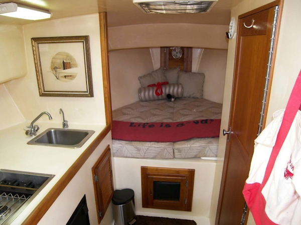 Crowley-Beal-33 2004-From Away Osprey-Florida-United States-Cabin Entry-1322364