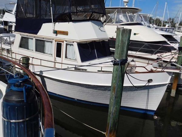 Grand Banks-42 Classic 1990-Stina Marie Merritt Island-Florida-United States-Starboard Bow View-1323247