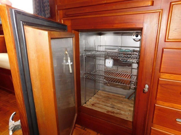 Grand Banks-42 Classic 1990-Stina Marie Merritt Island-Florida-United States-Galley Refrigerator  open-1323227