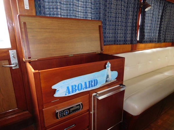 Grand Banks-42 Classic 1990-Stina Marie Merritt Island-Florida-United States-Salon Bar & Ice Maker-1323219